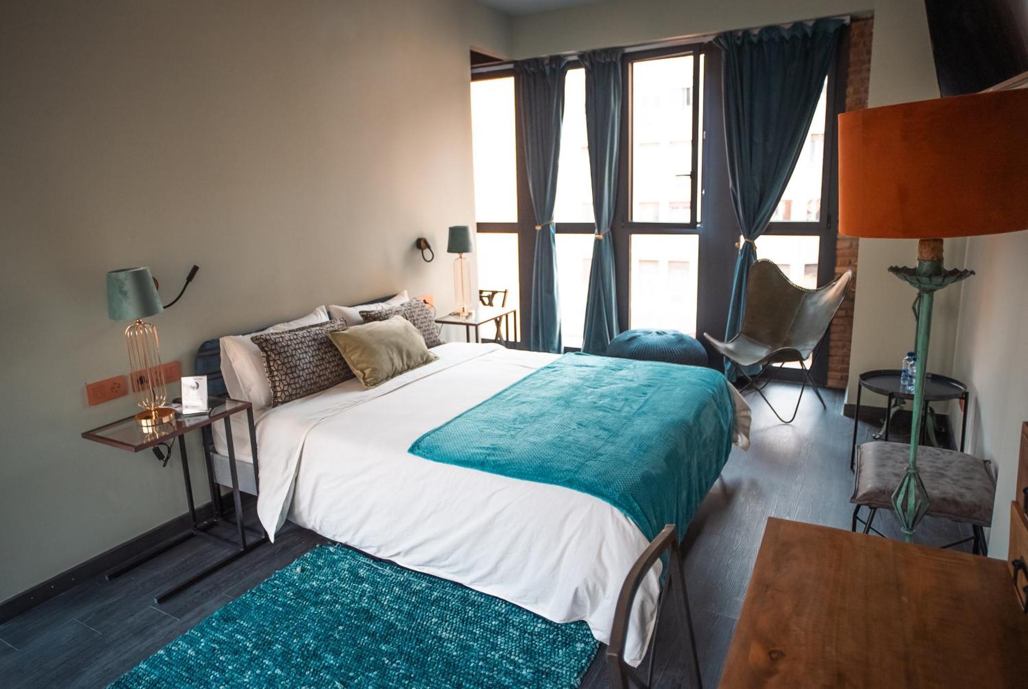 Lincoln Lounge Hotell 3*